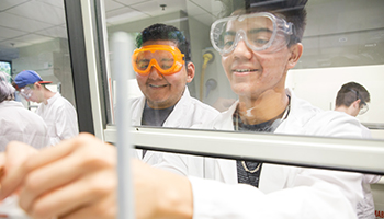 Decorative photo representing the degree Chemistry (Environmental Chemistry), BS